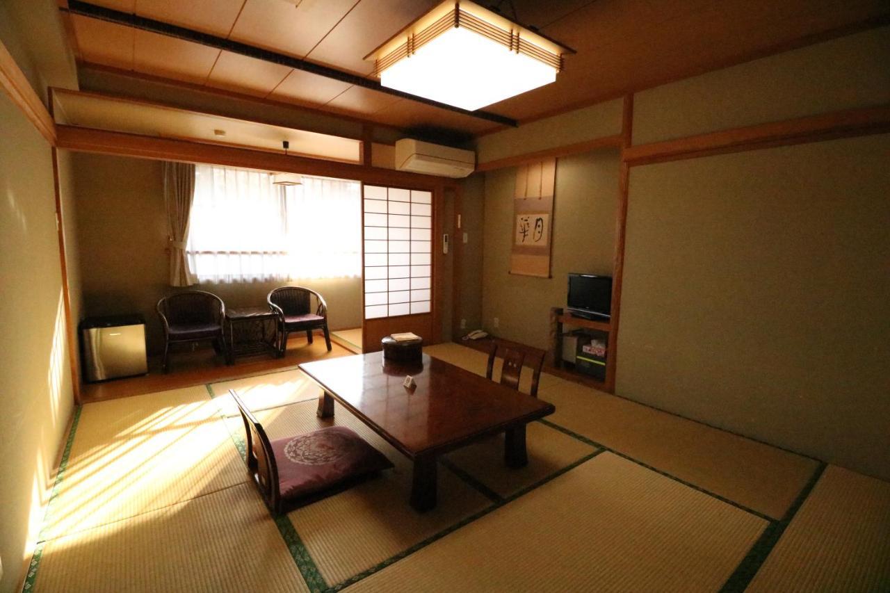 Hotel Wakamizusou Fudžikawagučiko Exteriér fotografie