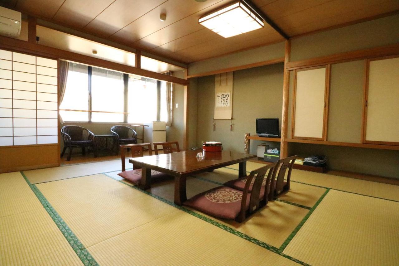 Hotel Wakamizusou Fudžikawagučiko Exteriér fotografie